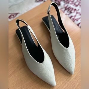 Sling-back white flat shoes